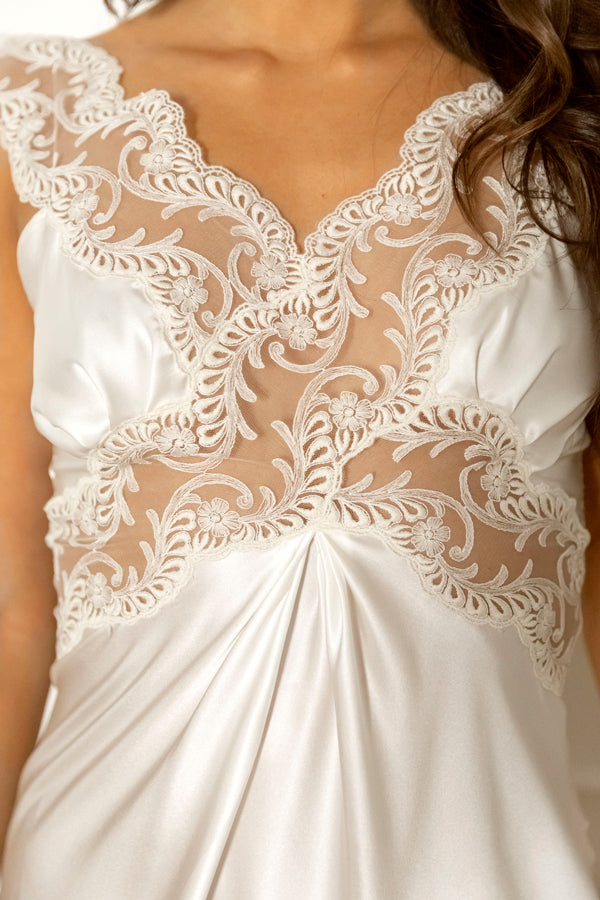 Camisón Mencía